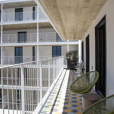 Appartamento Deluxe 2bdr In Center By Lovelystay Lisbona